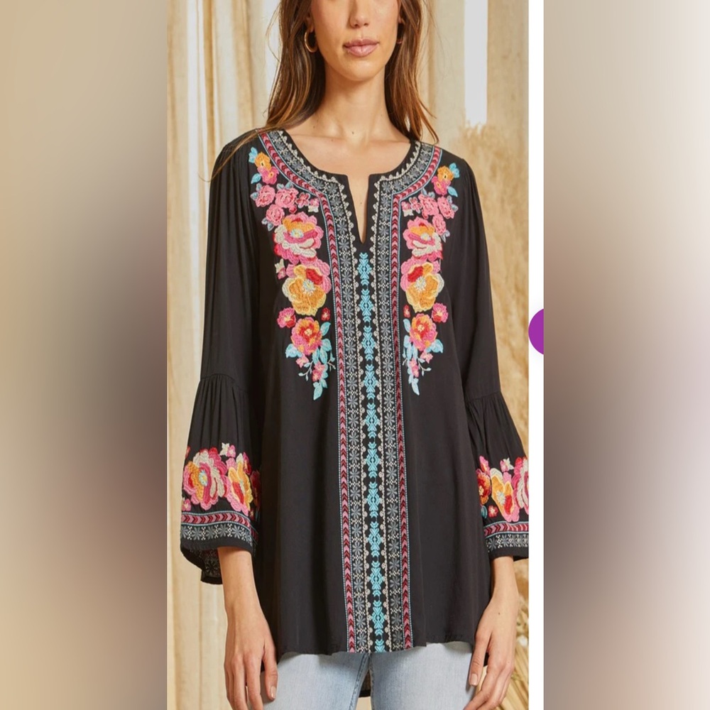 Savanna Jane Embroidered Boho top sz small